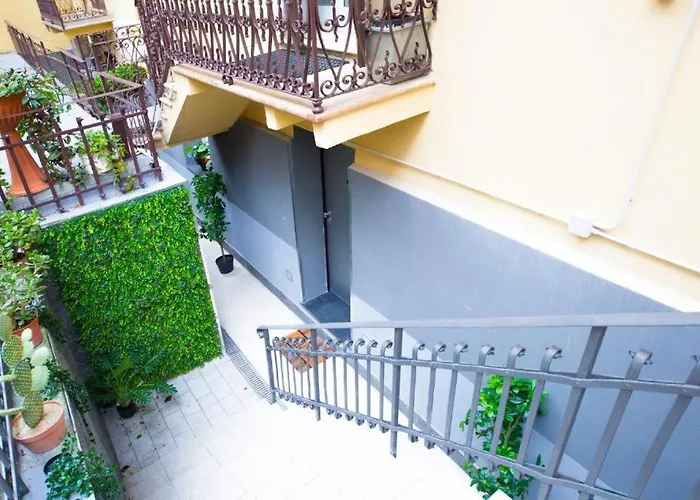 Lägenhet Maccaja House By Holidayhome24